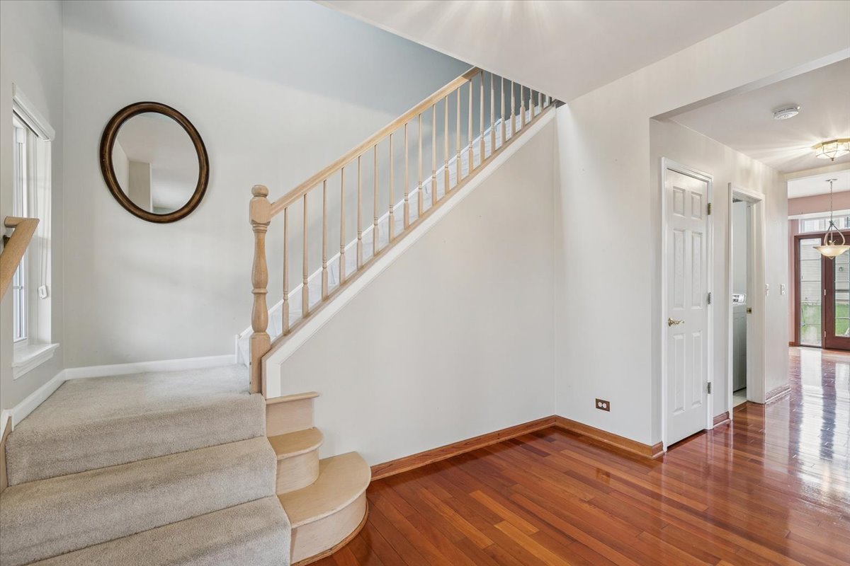 1208 Shetland Drive, Mundelein, IL 60060