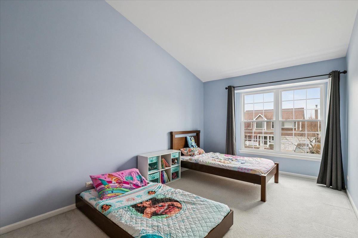 1208 Shetland Drive, Mundelein, IL 60060