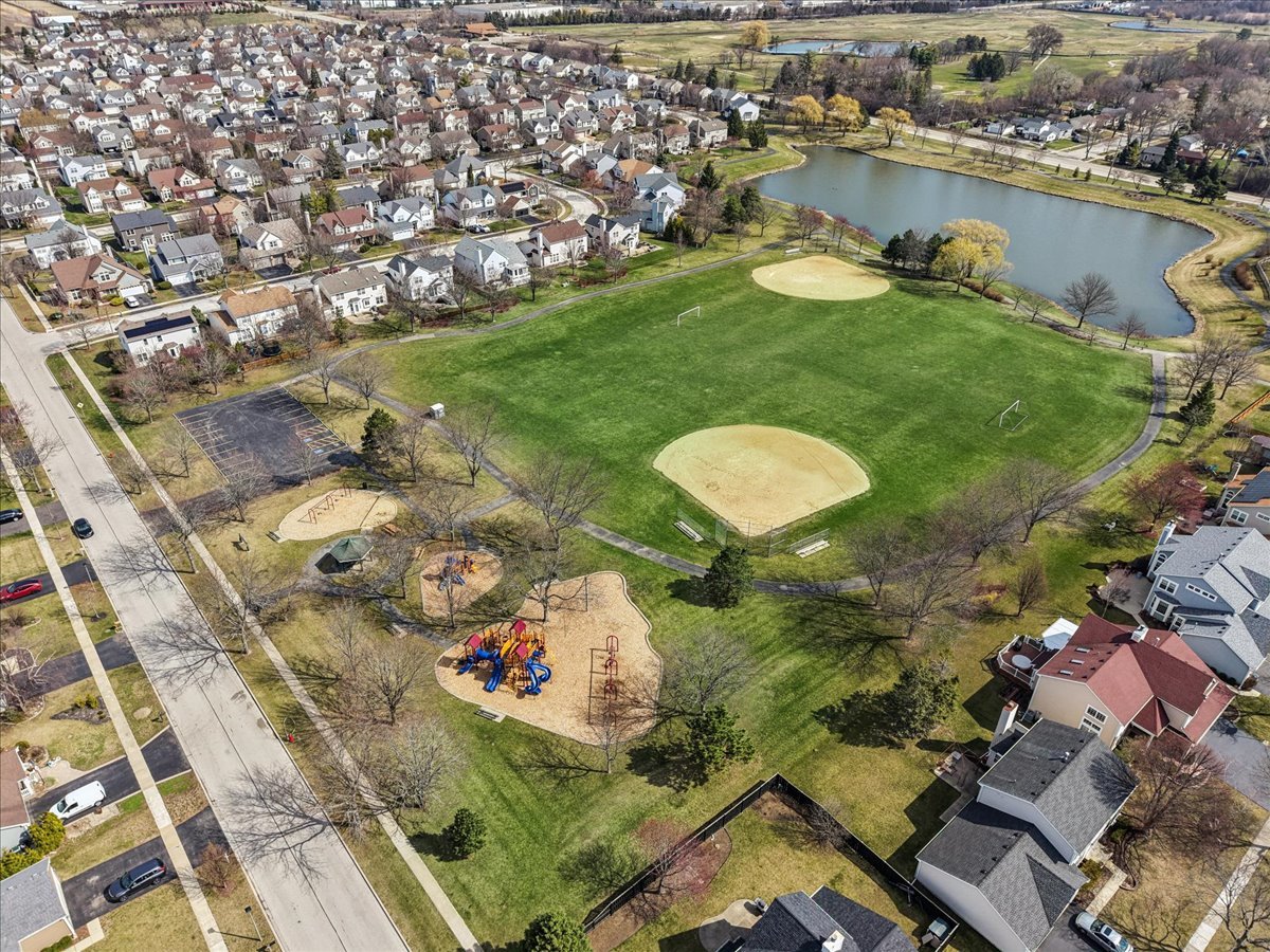 1208 Shetland Drive, Mundelein, IL 60060