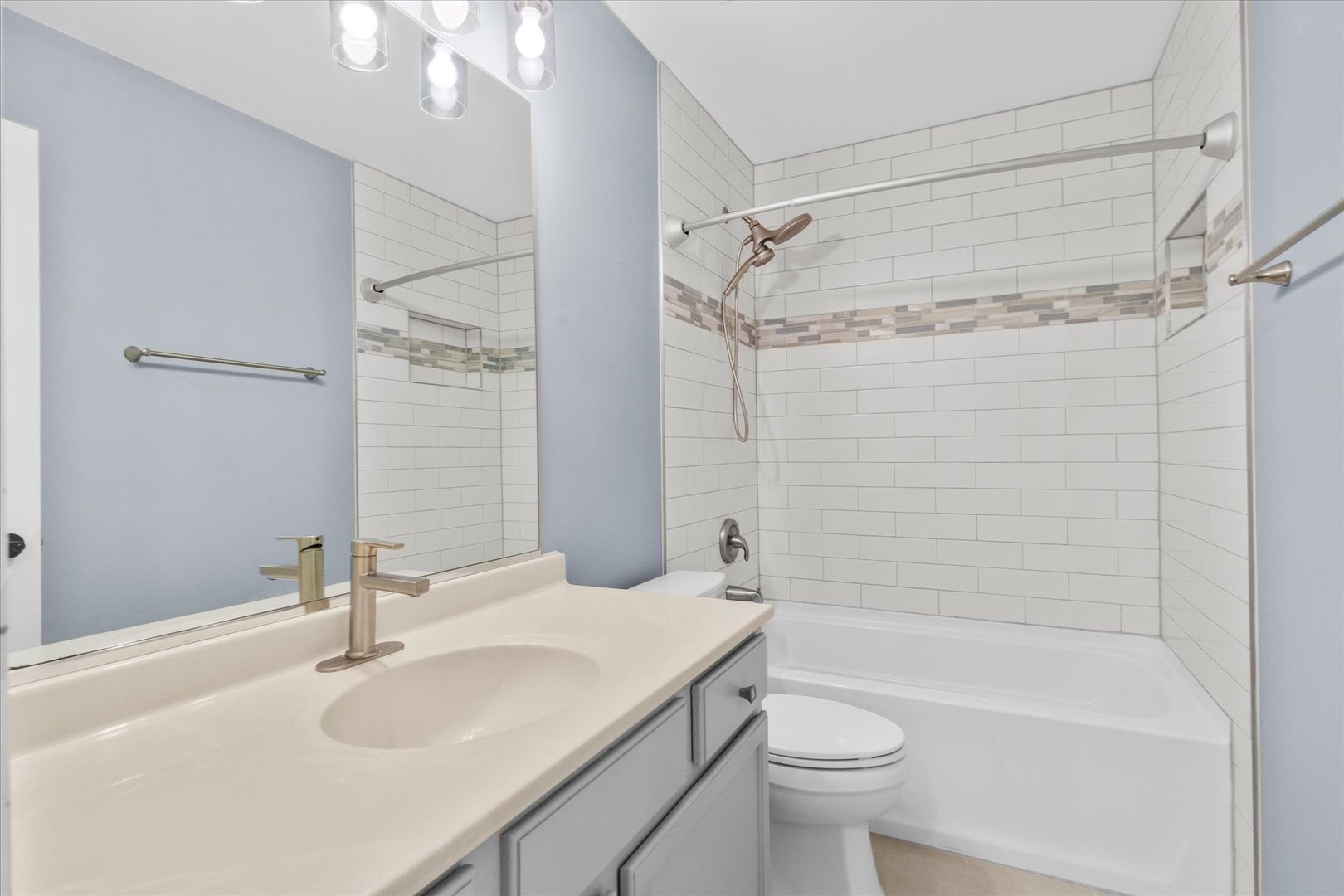 3827 Petra Court, Naperville, IL 60564