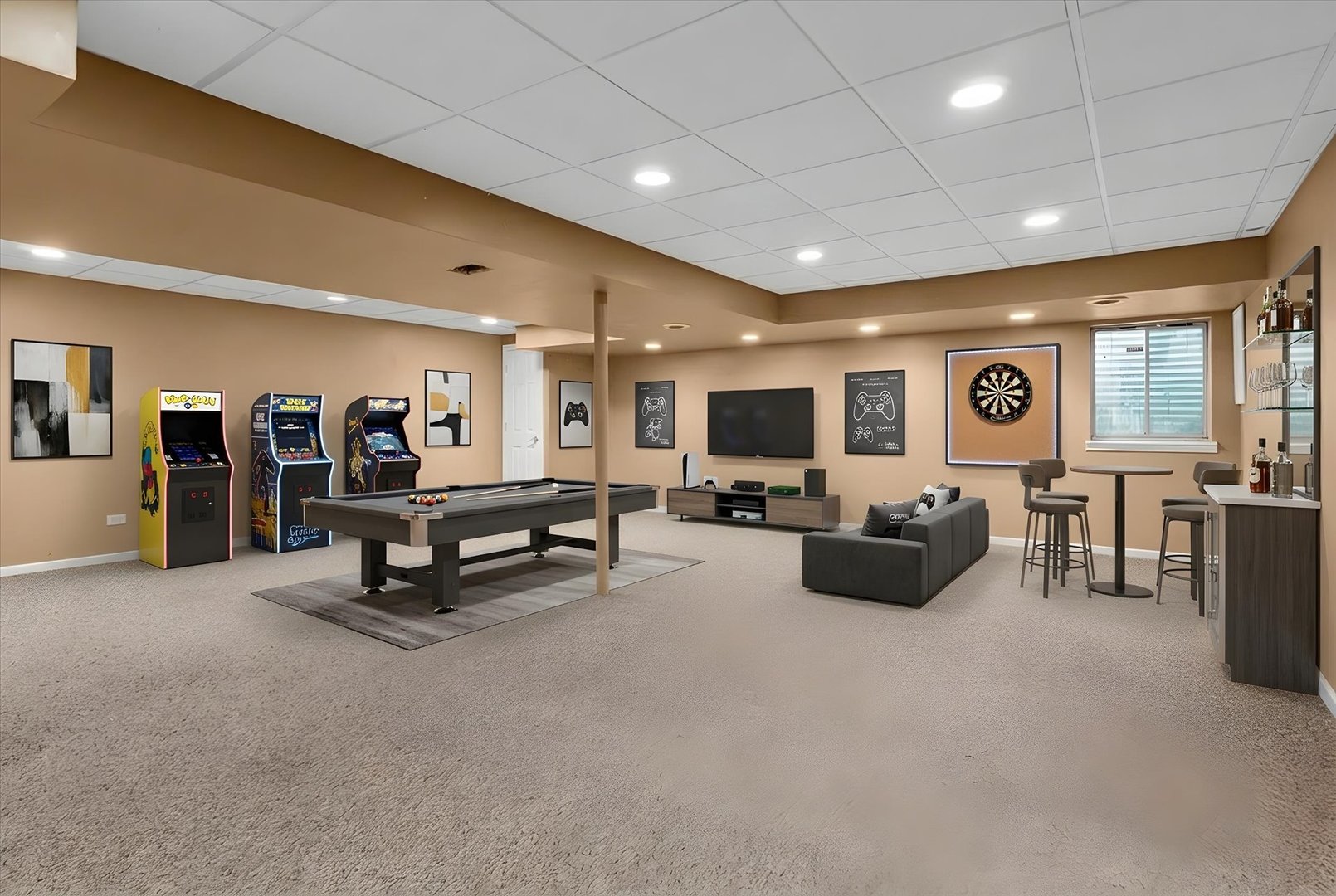 3827 Petra Court, Naperville, IL 60564