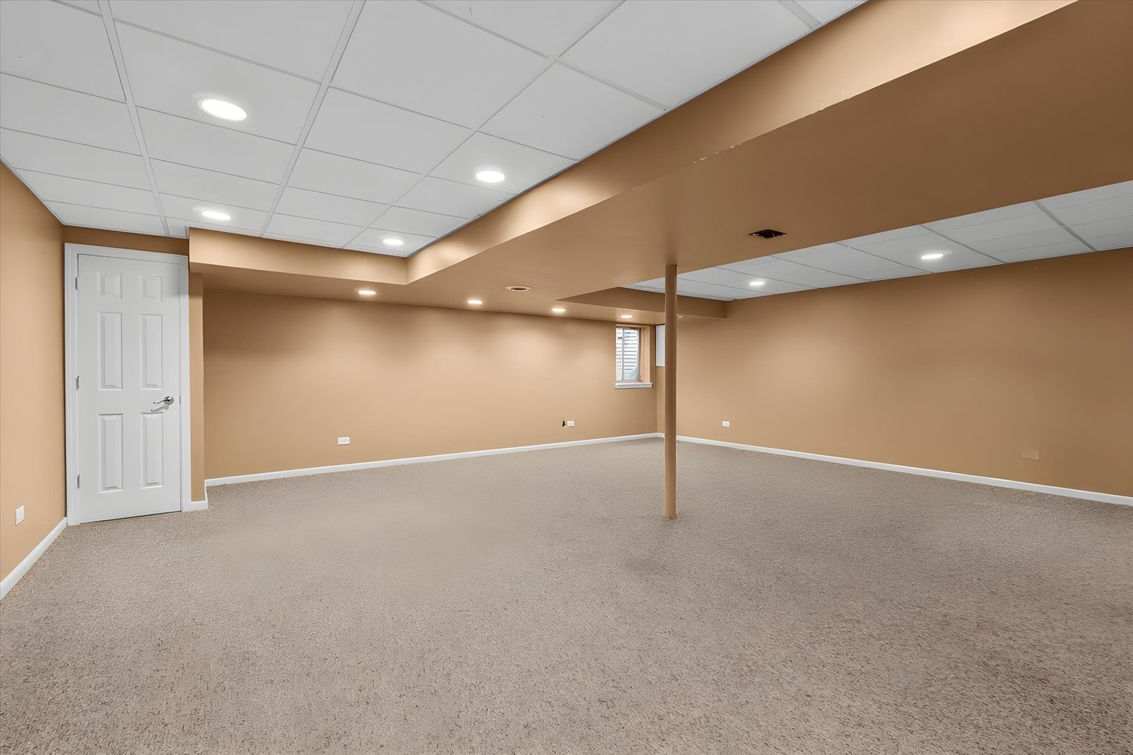 3827 Petra Court, Naperville, IL 60564