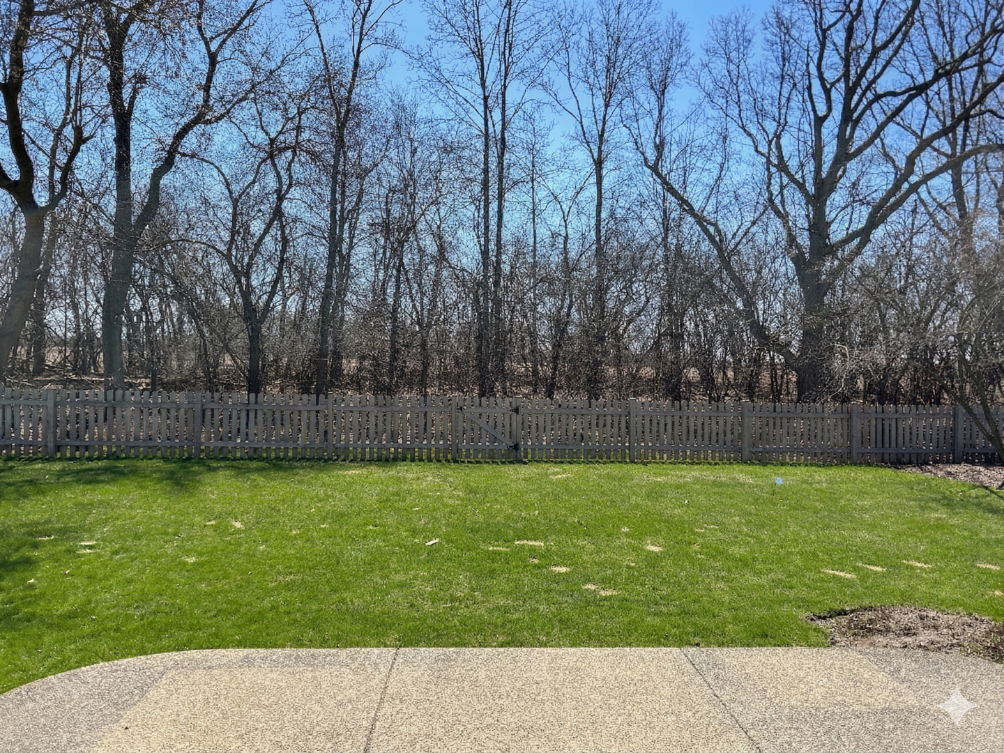 619 Lexington Square, Gurnee, IL 60031