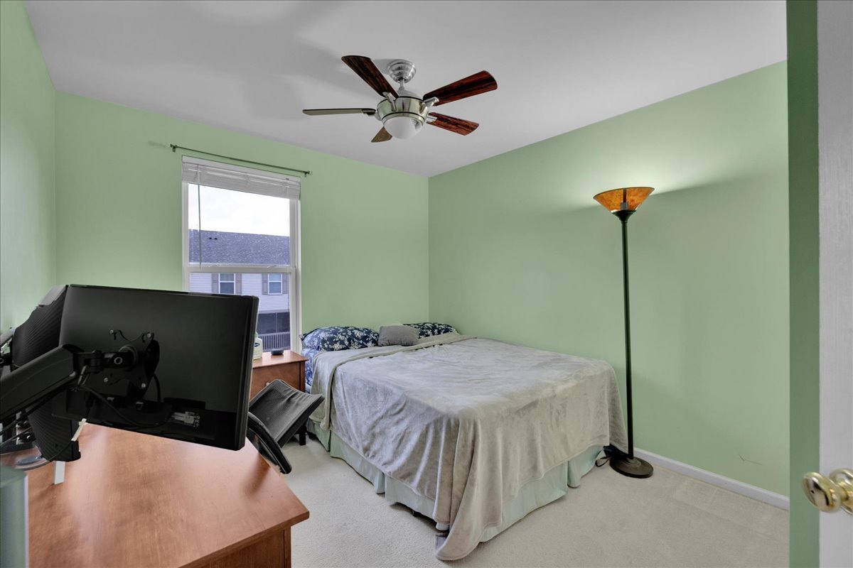 404 Belvedere Lane, Aurora, IL 60502