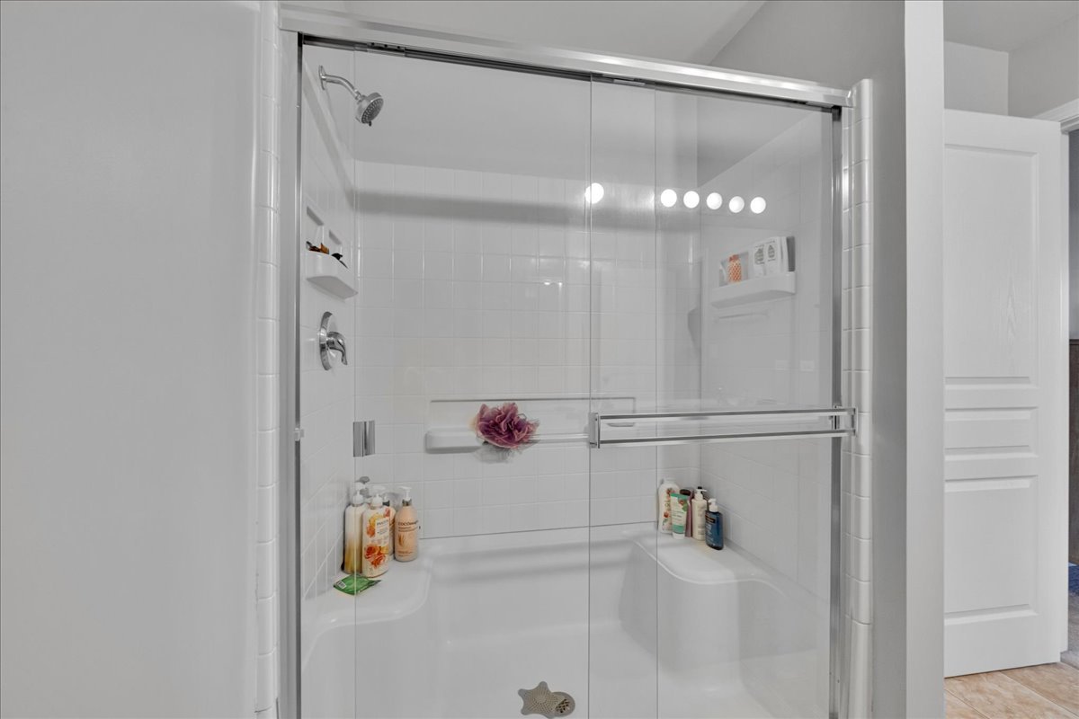 404 Belvedere Lane, Aurora, IL 60502