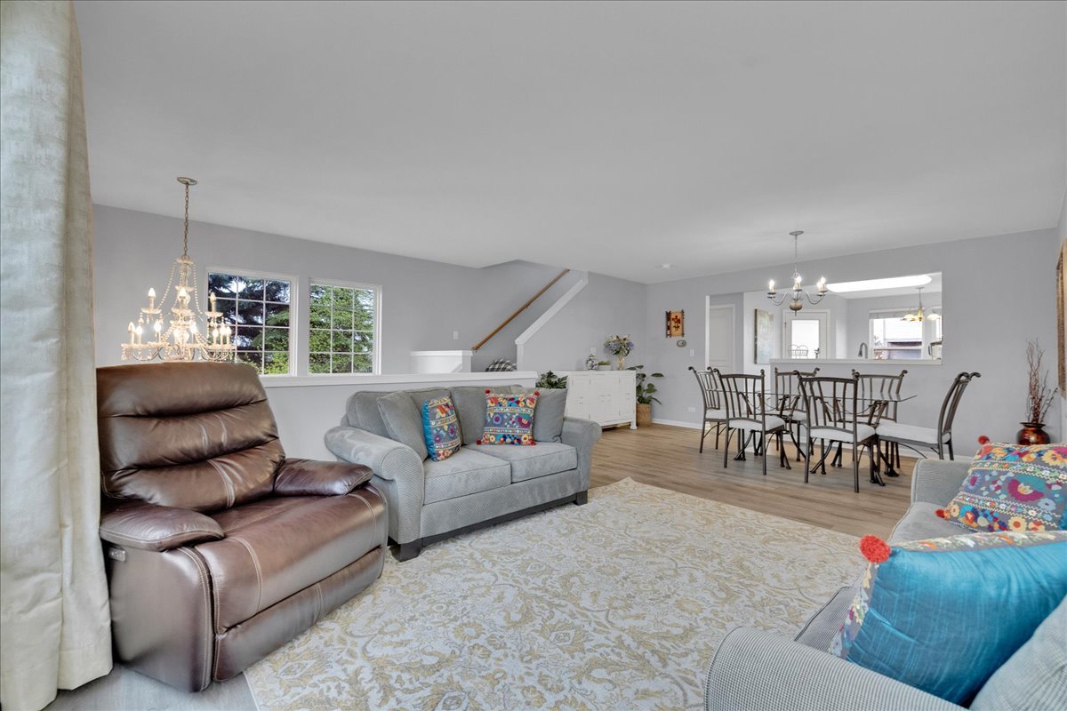 404 Belvedere Lane, Aurora, IL 60502