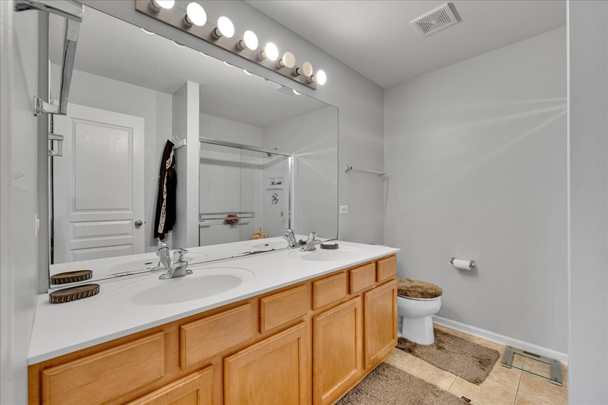 404 Belvedere Lane, Aurora, IL 60502