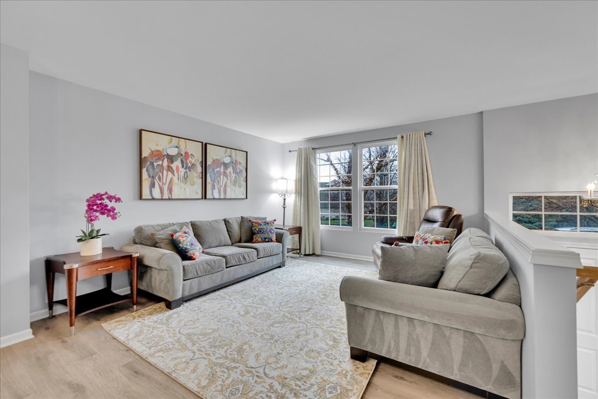 404 Belvedere Lane, Aurora, IL 60502