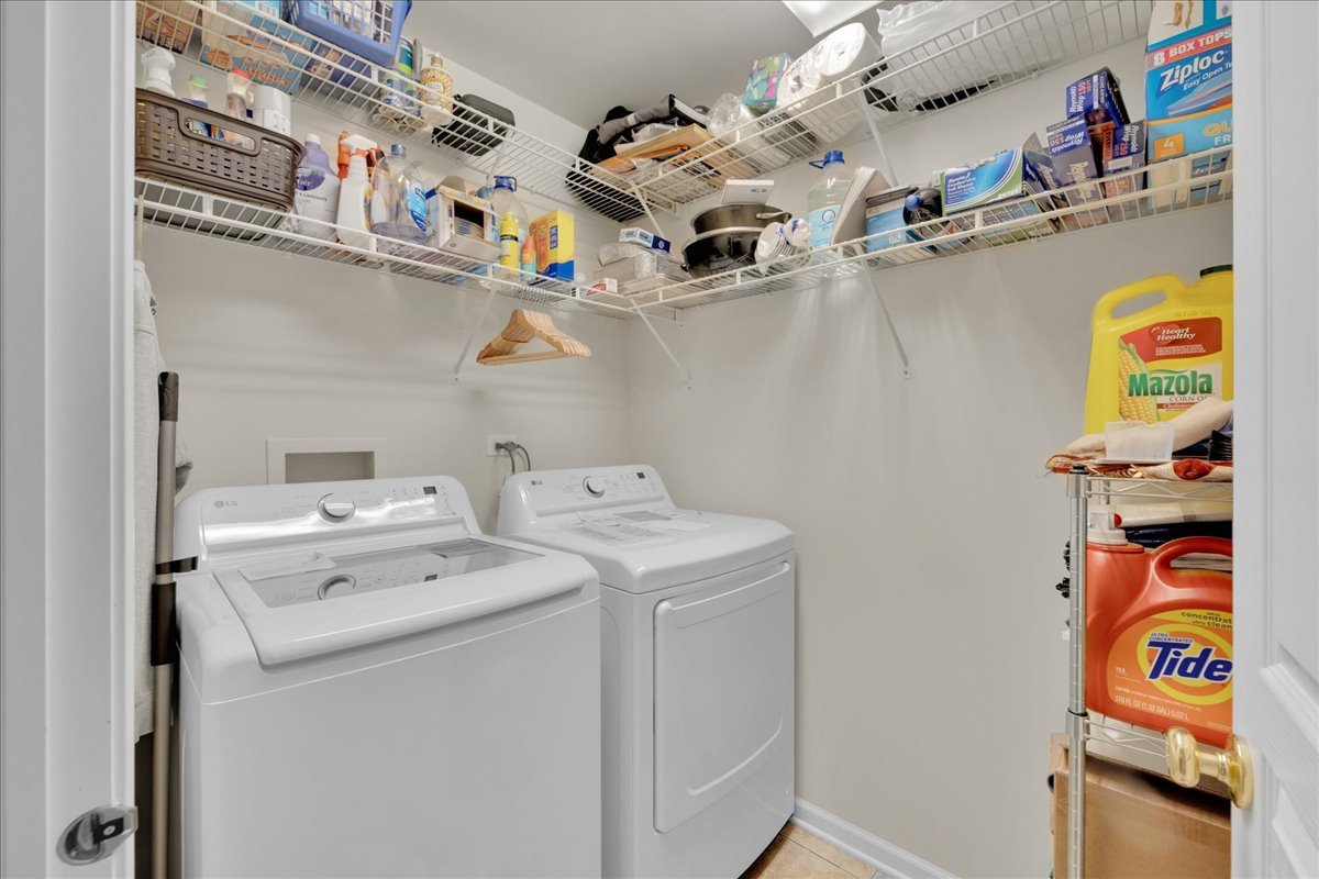 404 Belvedere Lane, Aurora, IL 60502