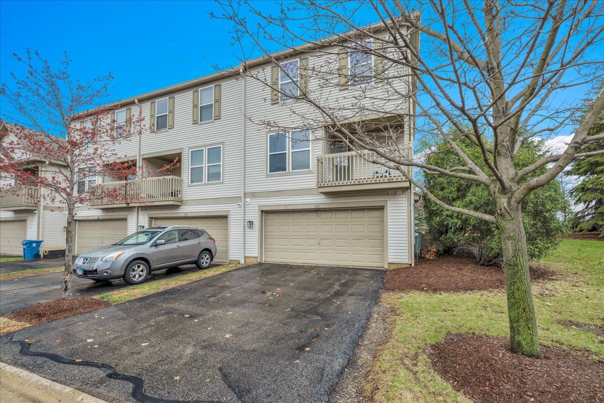 404 Belvedere Lane, Aurora, IL 60502