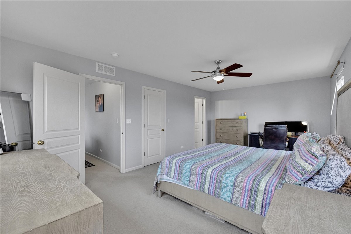 404 Belvedere Lane, Aurora, IL 60502