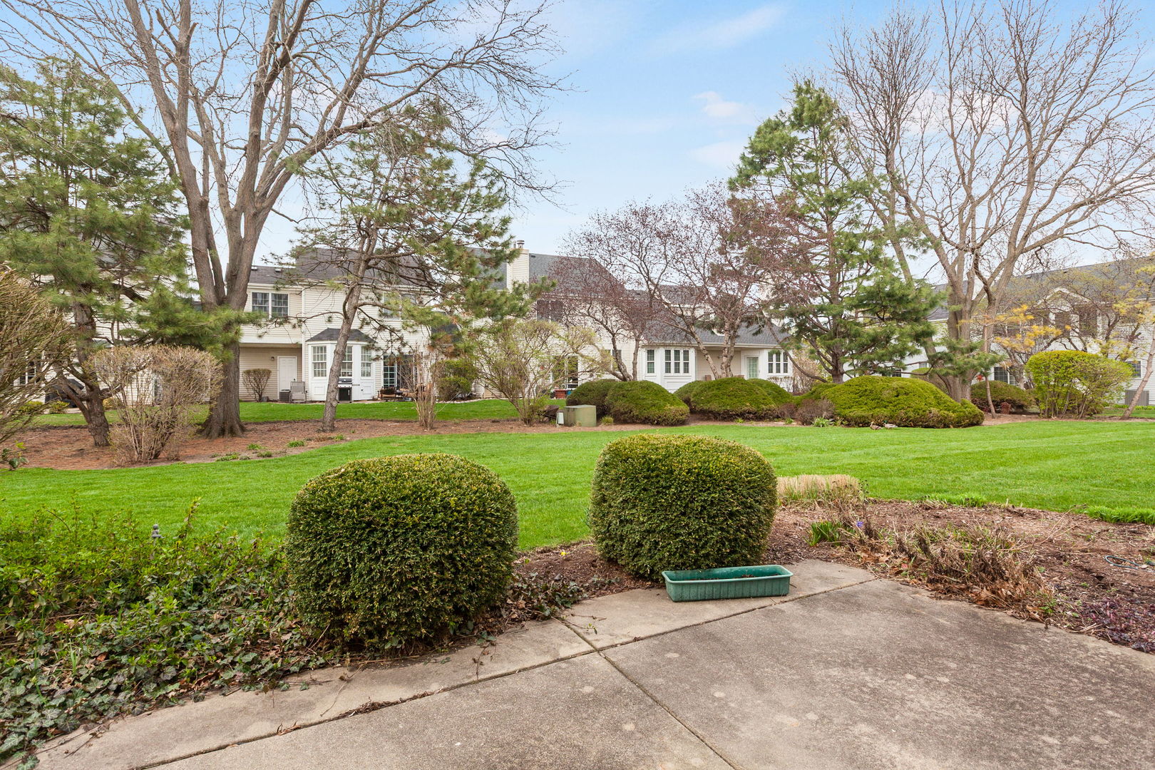 2104 Foxfield Road, St. Charles, IL 60174