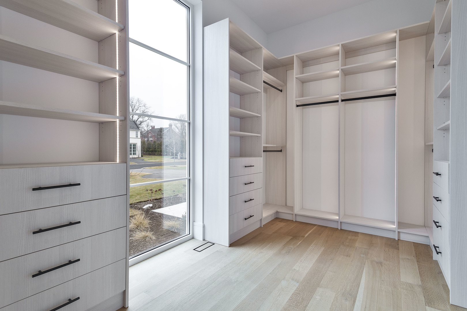 539 Kensington Court, Hinsdale, IL 60521