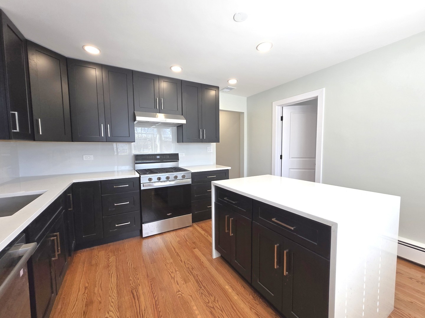 315 W PROSPECT Avenue #3, Mount Prospect, IL 60056