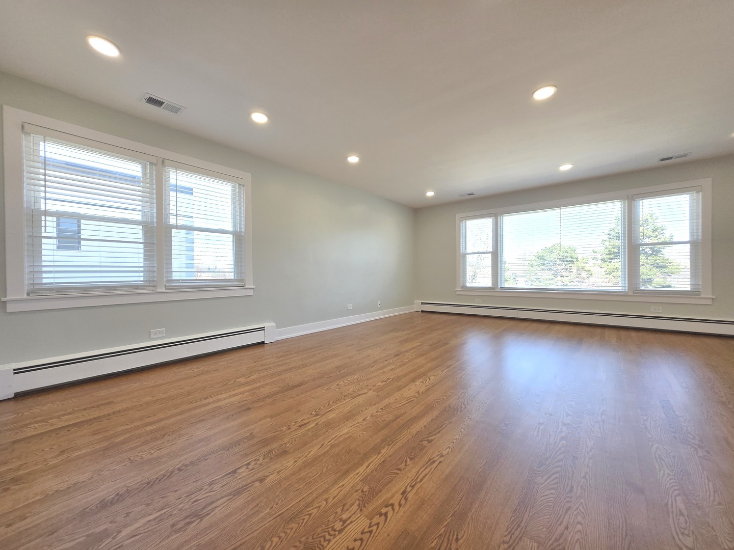 315 W PROSPECT Avenue #3, Mount Prospect, IL 60056