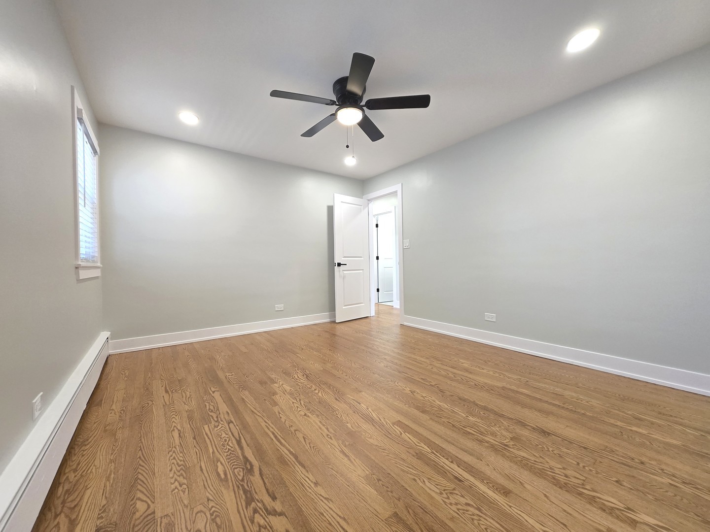 315 W PROSPECT Avenue #3, Mount Prospect, IL 60056