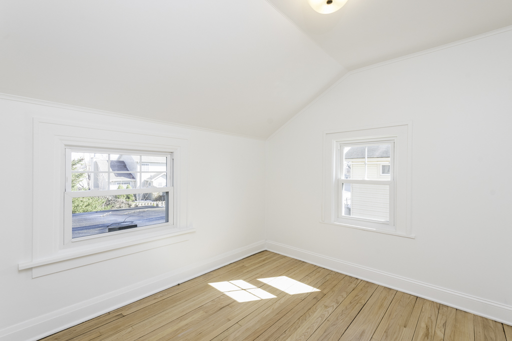 33771 N 2nd Street, Grayslake, IL 60030