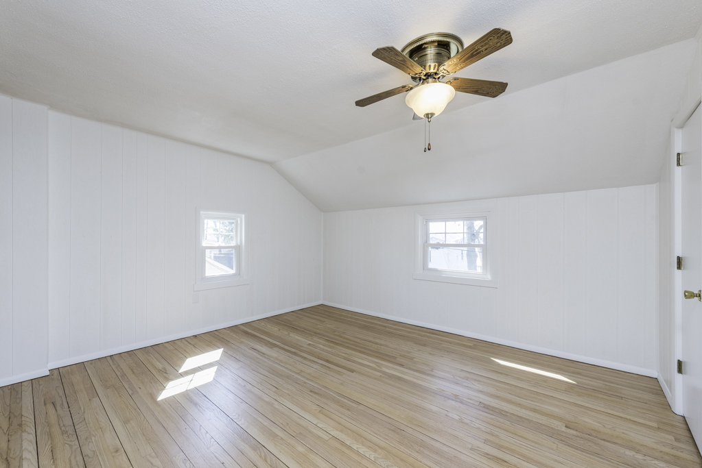 33771 N 2nd Street, Grayslake, IL 60030