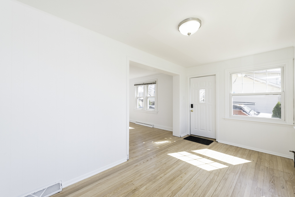 33771 N 2nd Street, Grayslake, IL 60030