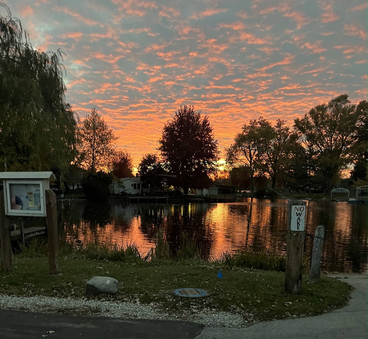 33771 N 2nd Street, Grayslake, IL 60030