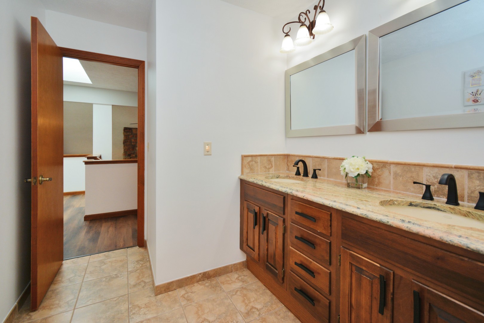 37 Pendleton Way, Bloomington, IL 61704