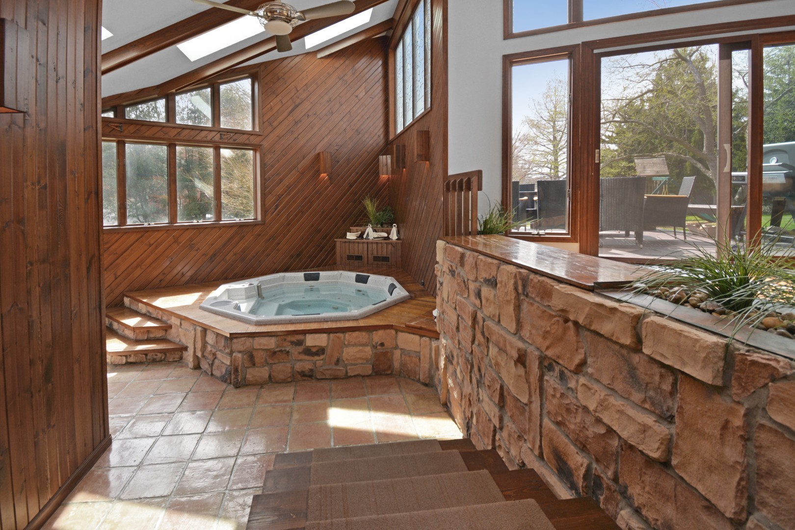 37 Pendleton Way, Bloomington, IL 61704