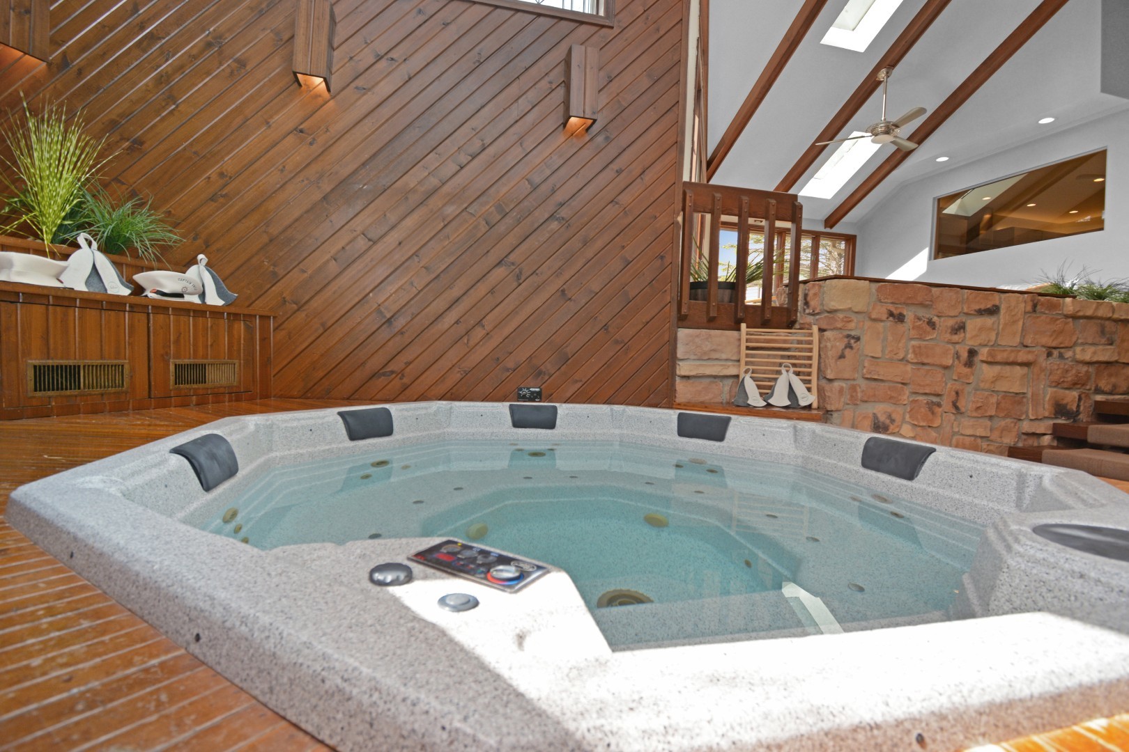 37 Pendleton Way, Bloomington, IL 61704