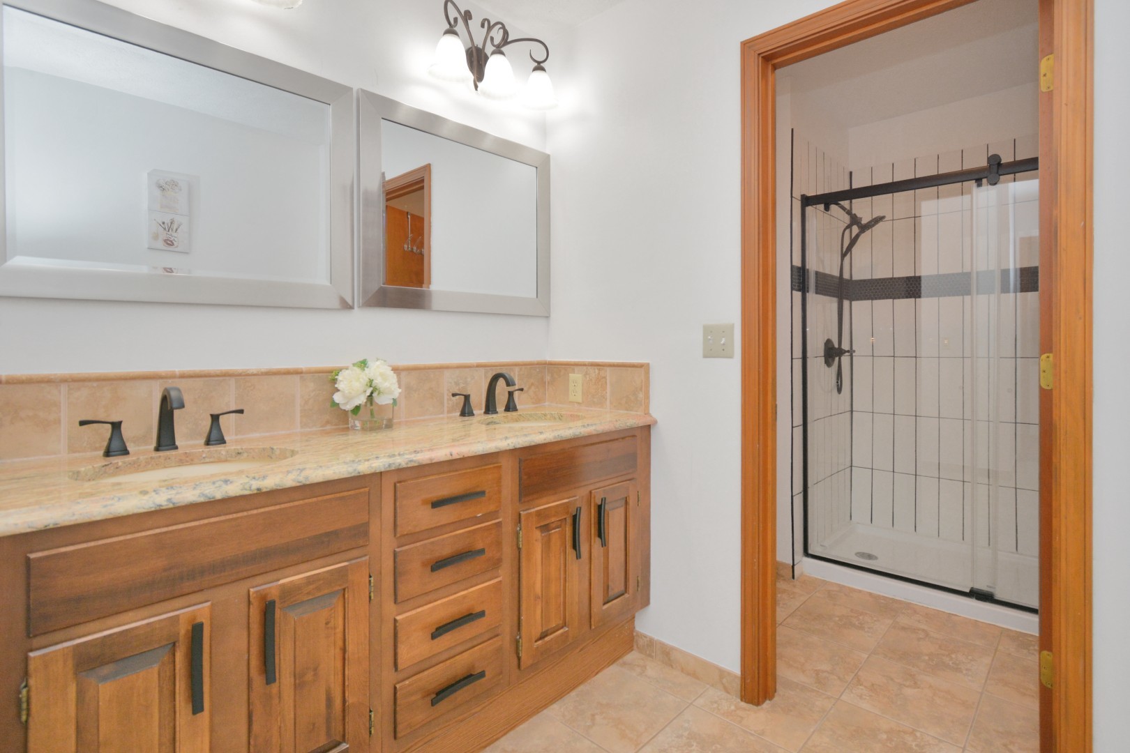 37 Pendleton Way, Bloomington, IL 61704