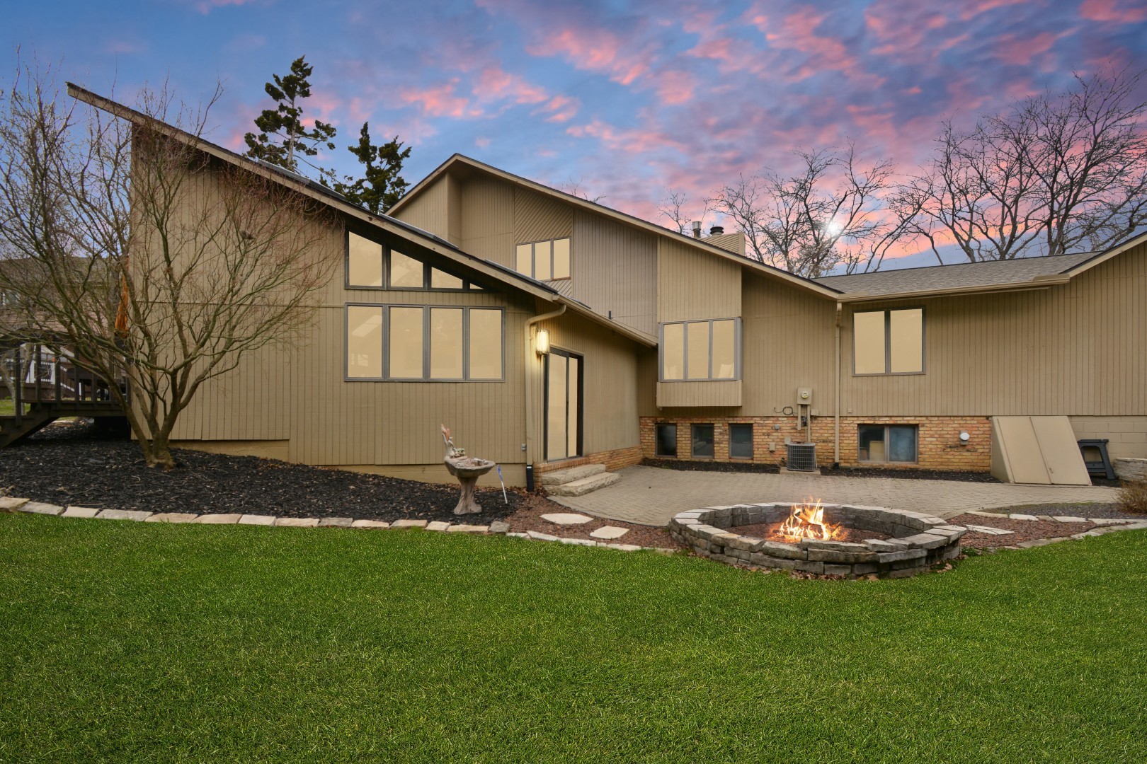 37 Pendleton Way, Bloomington, IL 61704