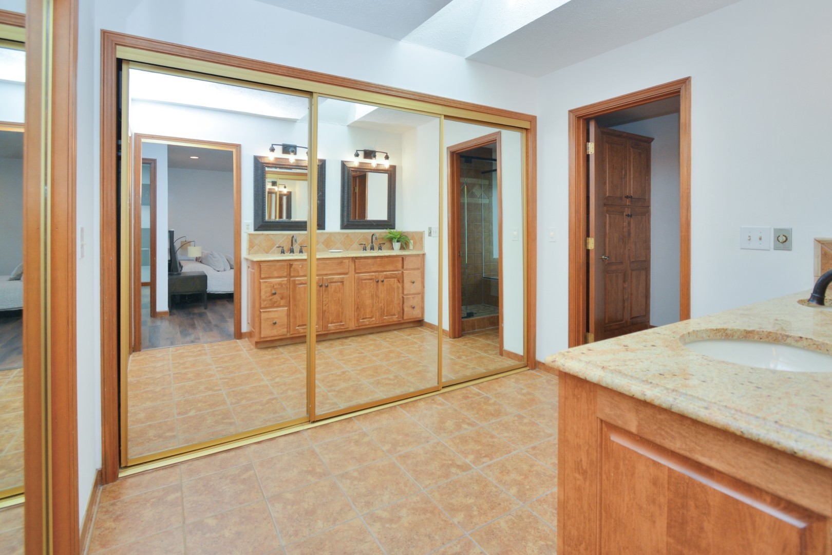 37 Pendleton Way, Bloomington, IL 61704