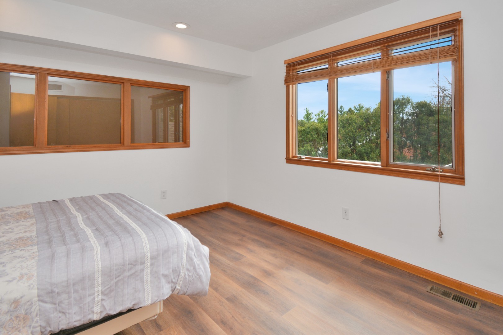 37 Pendleton Way, Bloomington, IL 61704