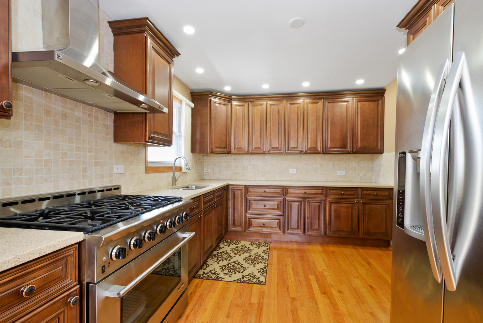 8037 Mcvicker Avenue, Burbank, IL 60459