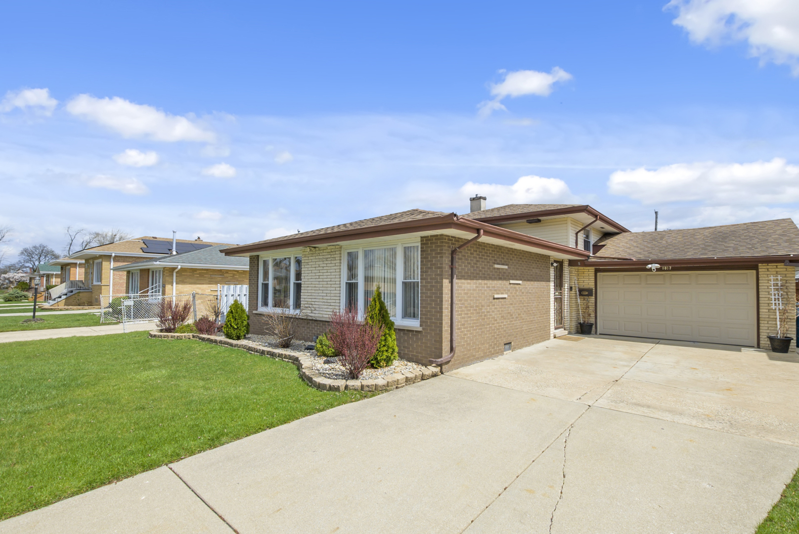 8037 Mcvicker Avenue, Burbank, IL 60459