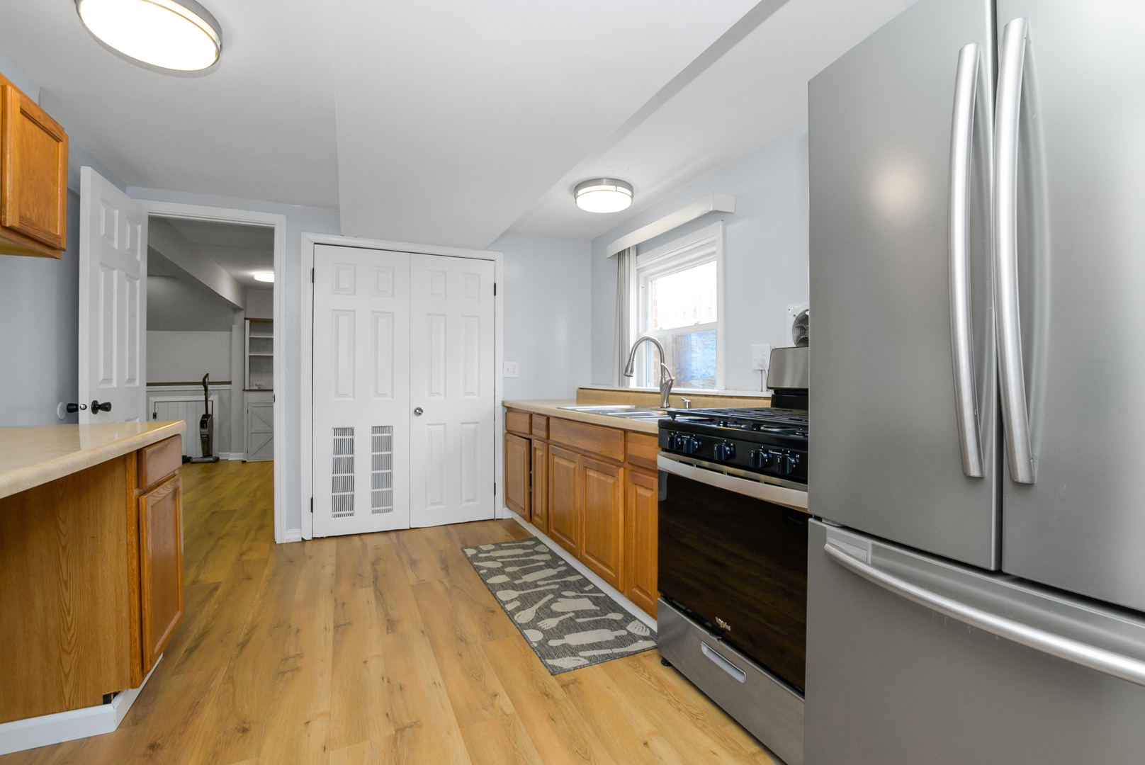 8037 Mcvicker Avenue, Burbank, IL 60459