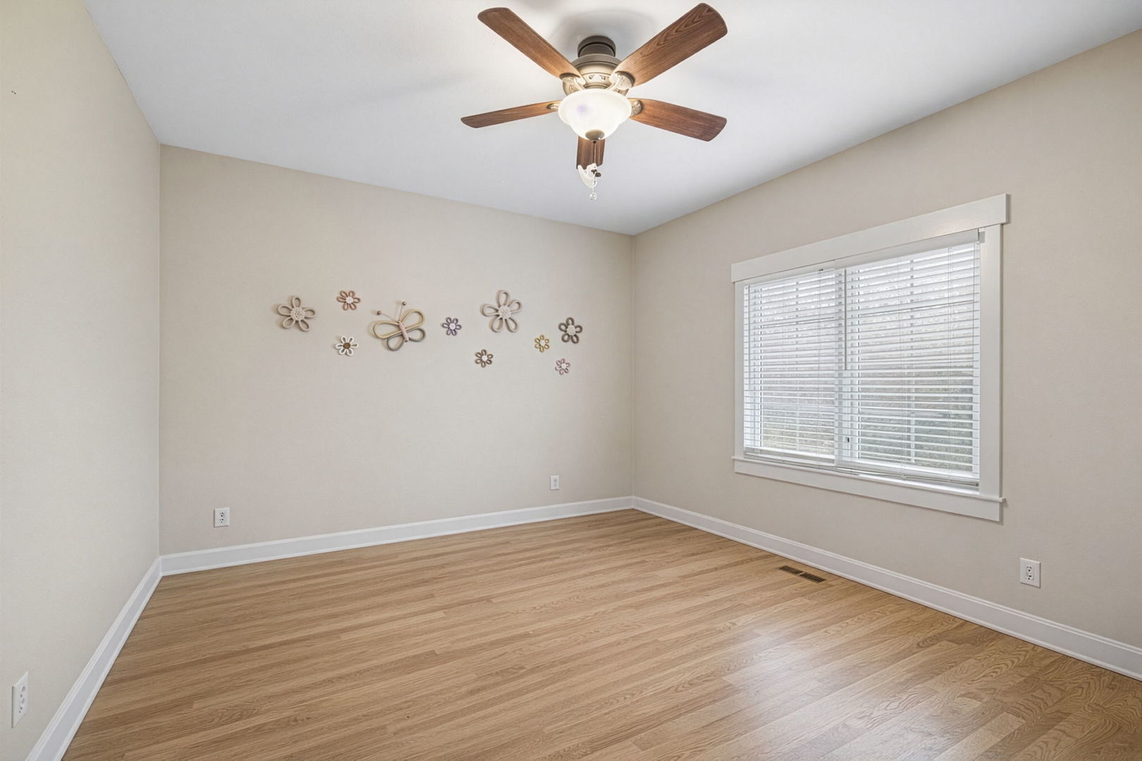 21261 Somerset Street, Shorewood, IL 60404