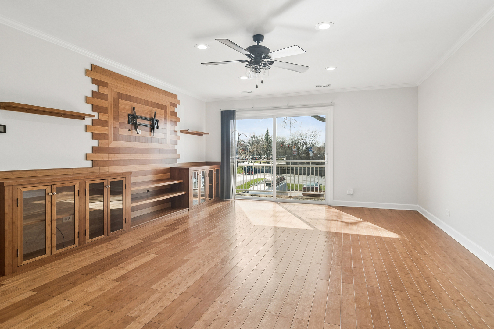 4704 Euclid Avenue #2D, Rolling Meadows, IL 60008