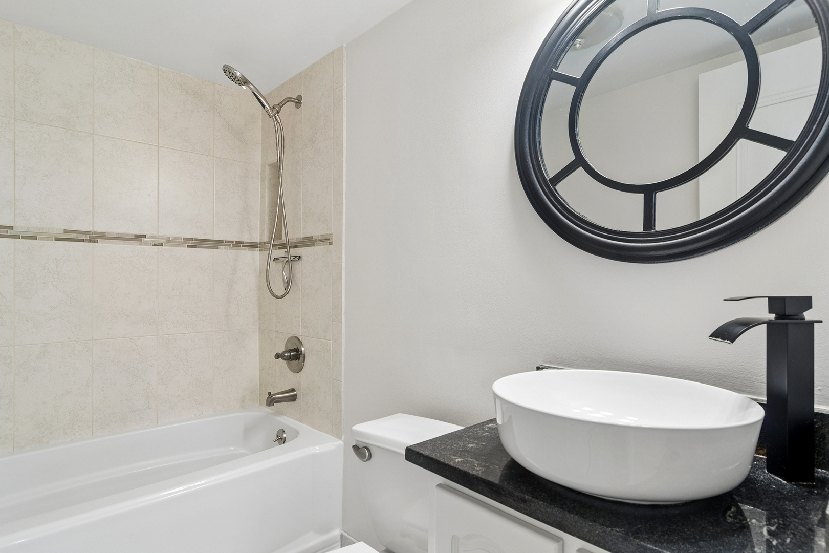 4704 Euclid Avenue #2D, Rolling Meadows, IL 60008