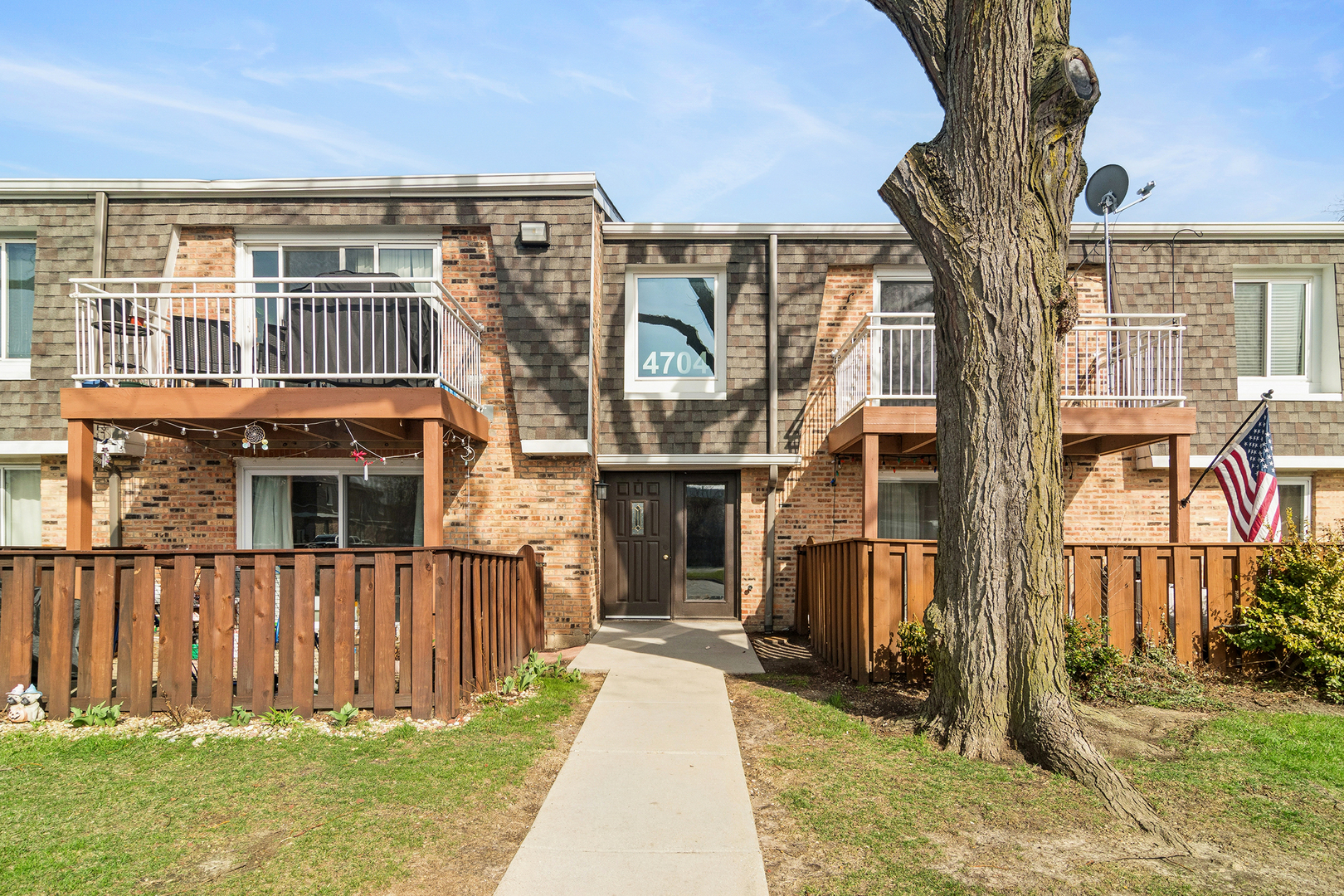 4704 Euclid Avenue #2D, Rolling Meadows, IL 60008
