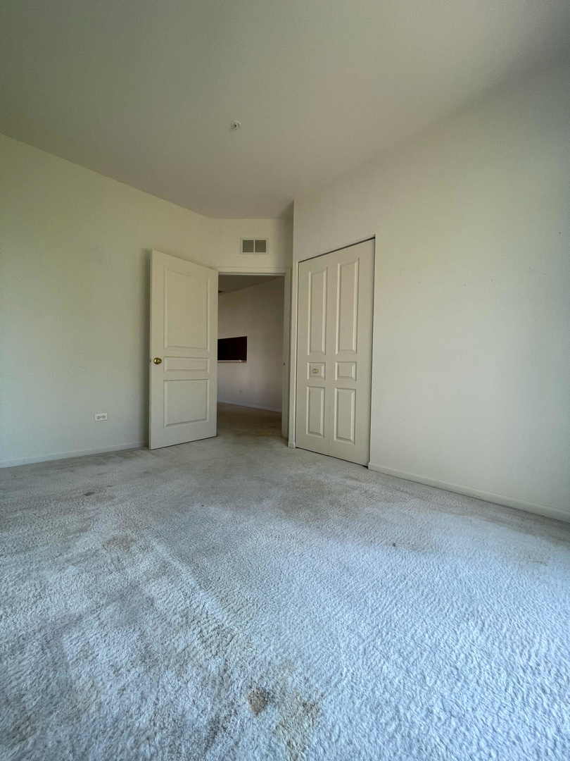 51 Arboretum Drive, Lombard, IL 60148