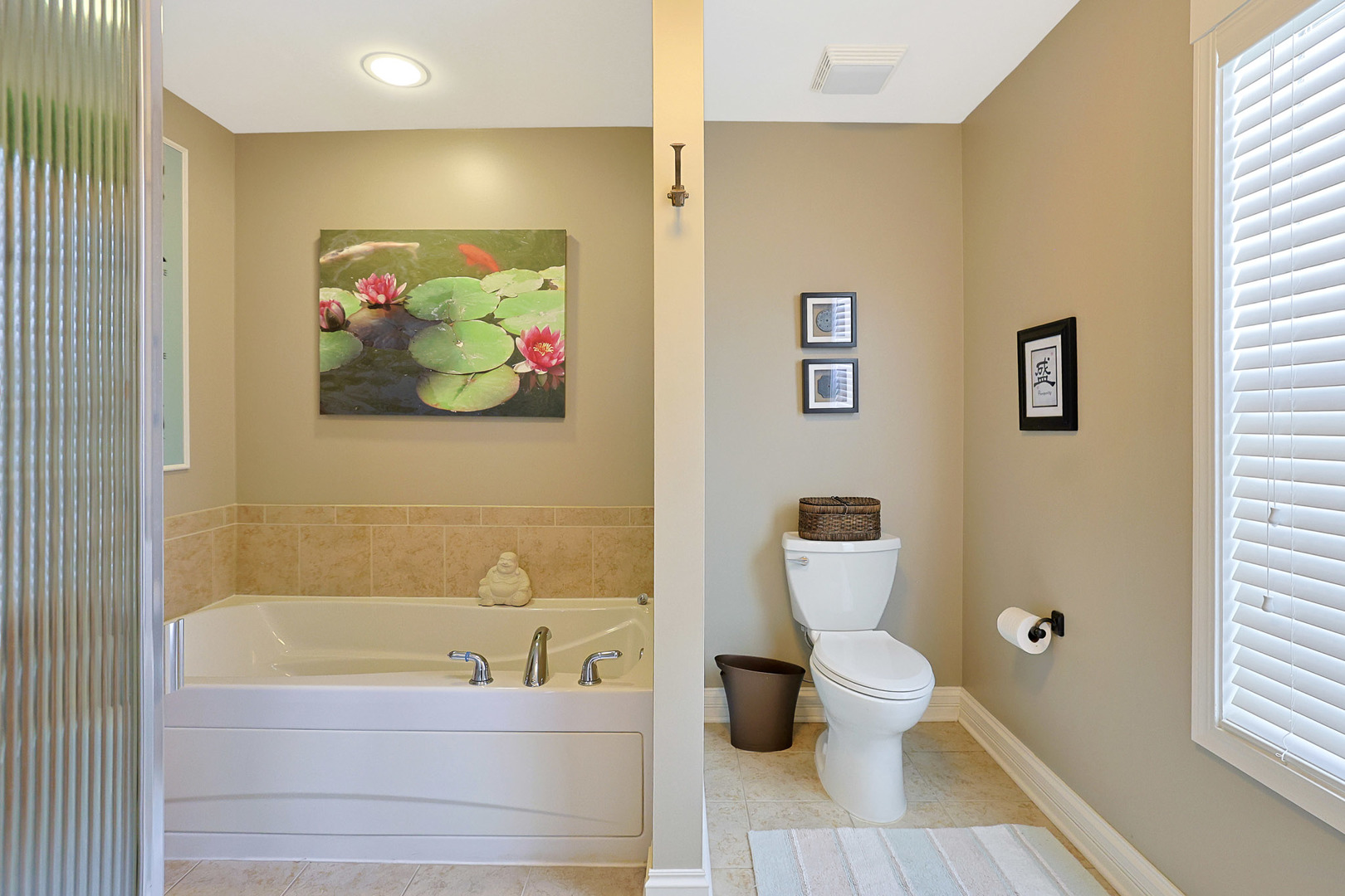 1053 Hummingbird Way, Bartlett, IL 60103