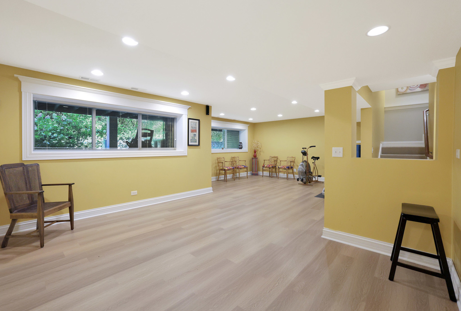 1053 Hummingbird Way, Bartlett, IL 60103