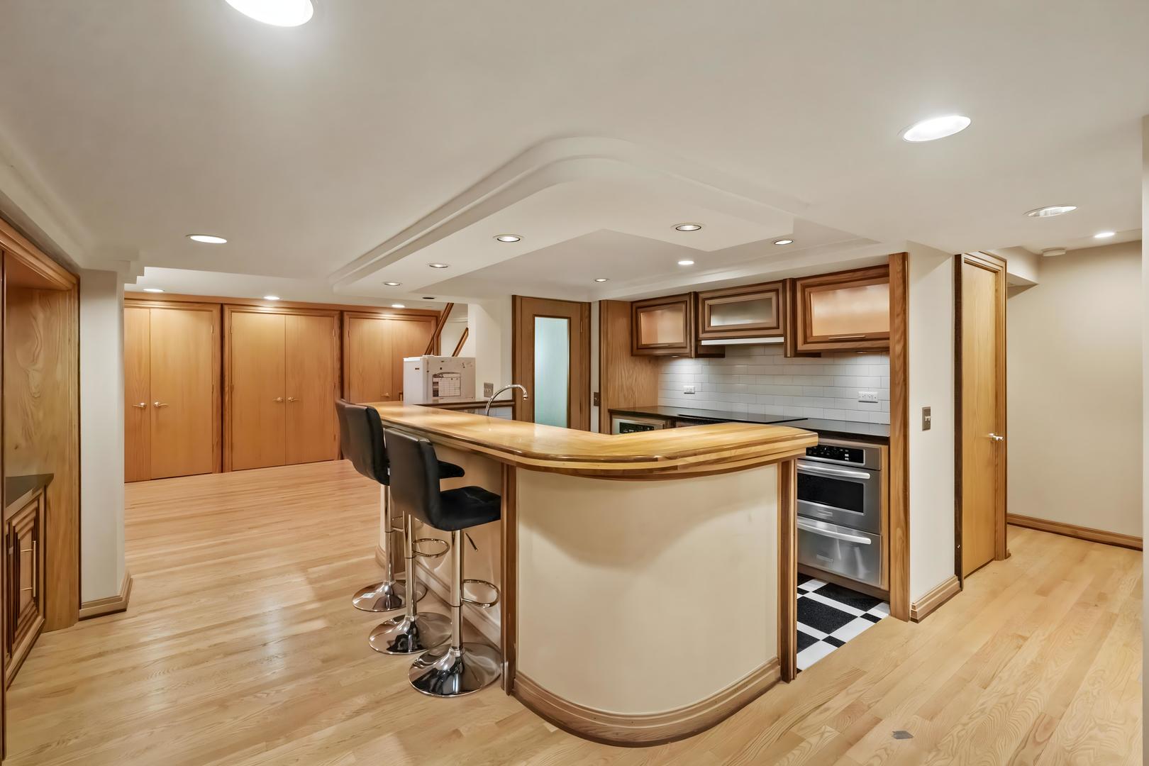 11742 Lighthouse Lane, Palos Heights, IL 60463