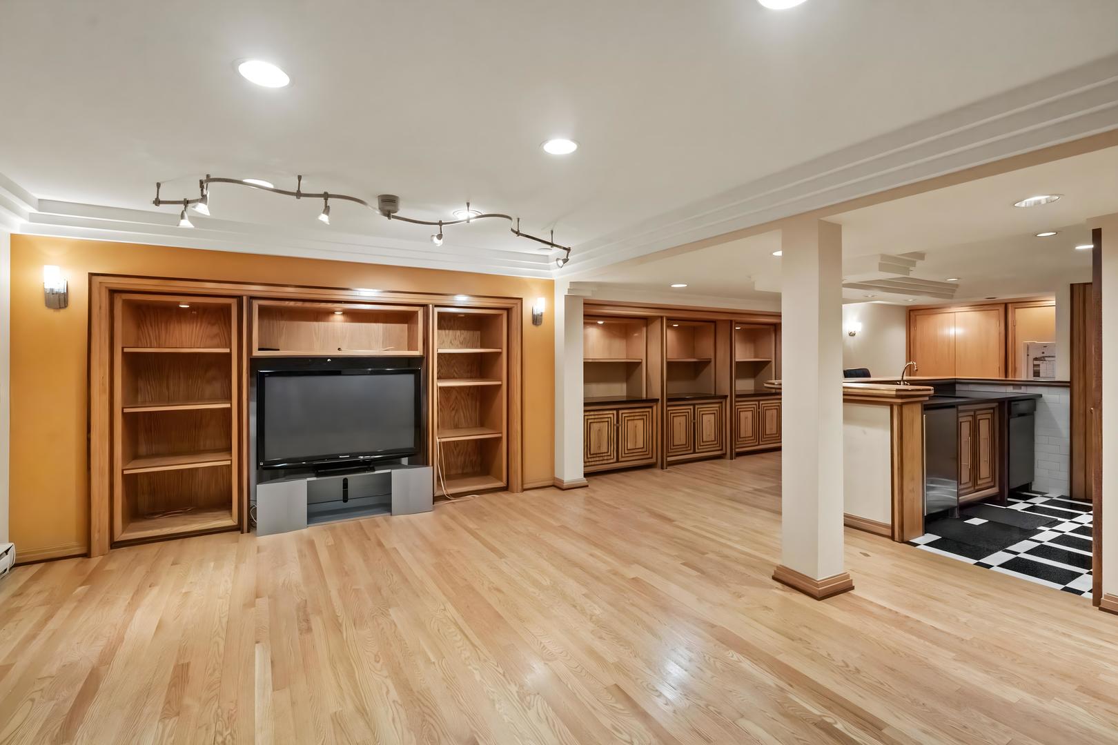 11742 Lighthouse Lane, Palos Heights, IL 60463