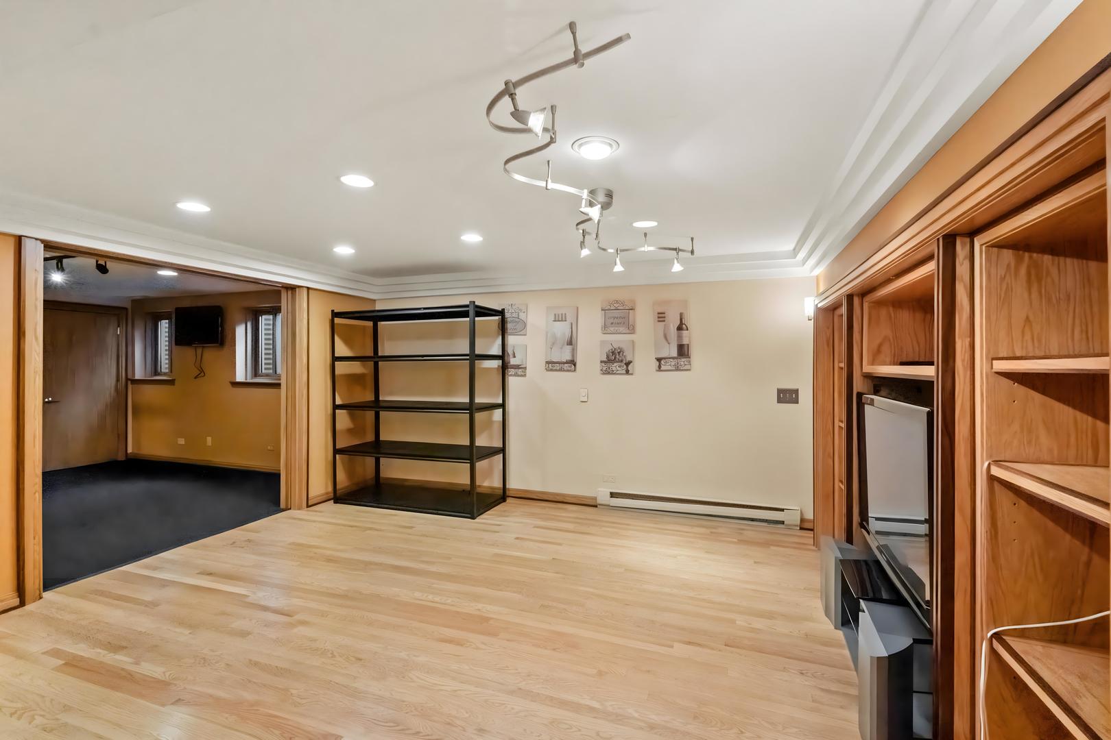 11742 Lighthouse Lane, Palos Heights, IL 60463