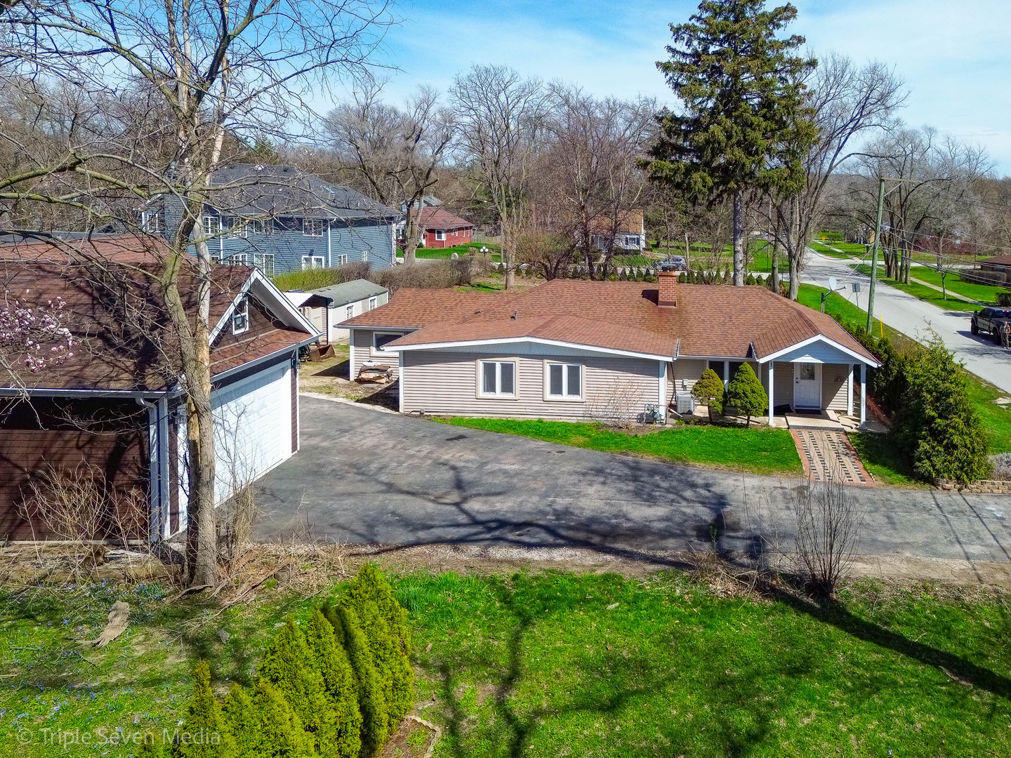 132 Harvey Avenue, Wood Dale, IL 60191