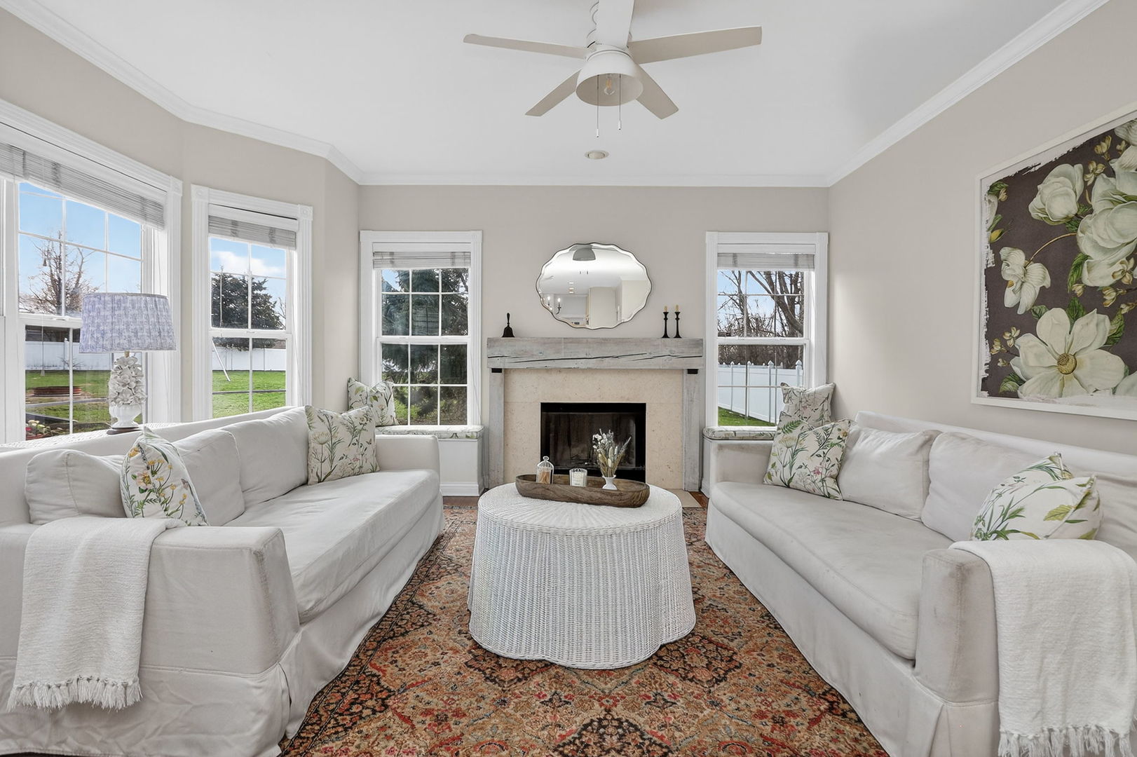 1614 Sawyer Avenue, Glen Ellyn, IL 60137