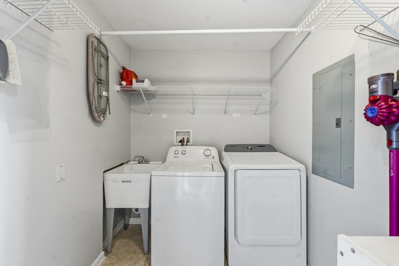 441 Walnut Lane, Elk Grove Village, IL 60007