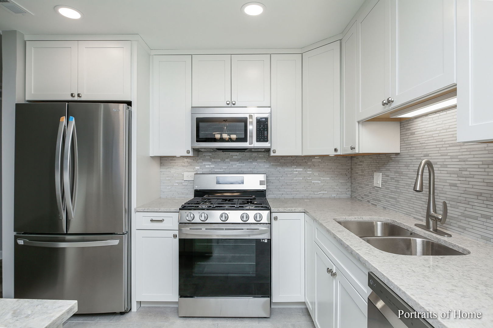 1780 Gloucester Court #C, Wheaton, IL 60189