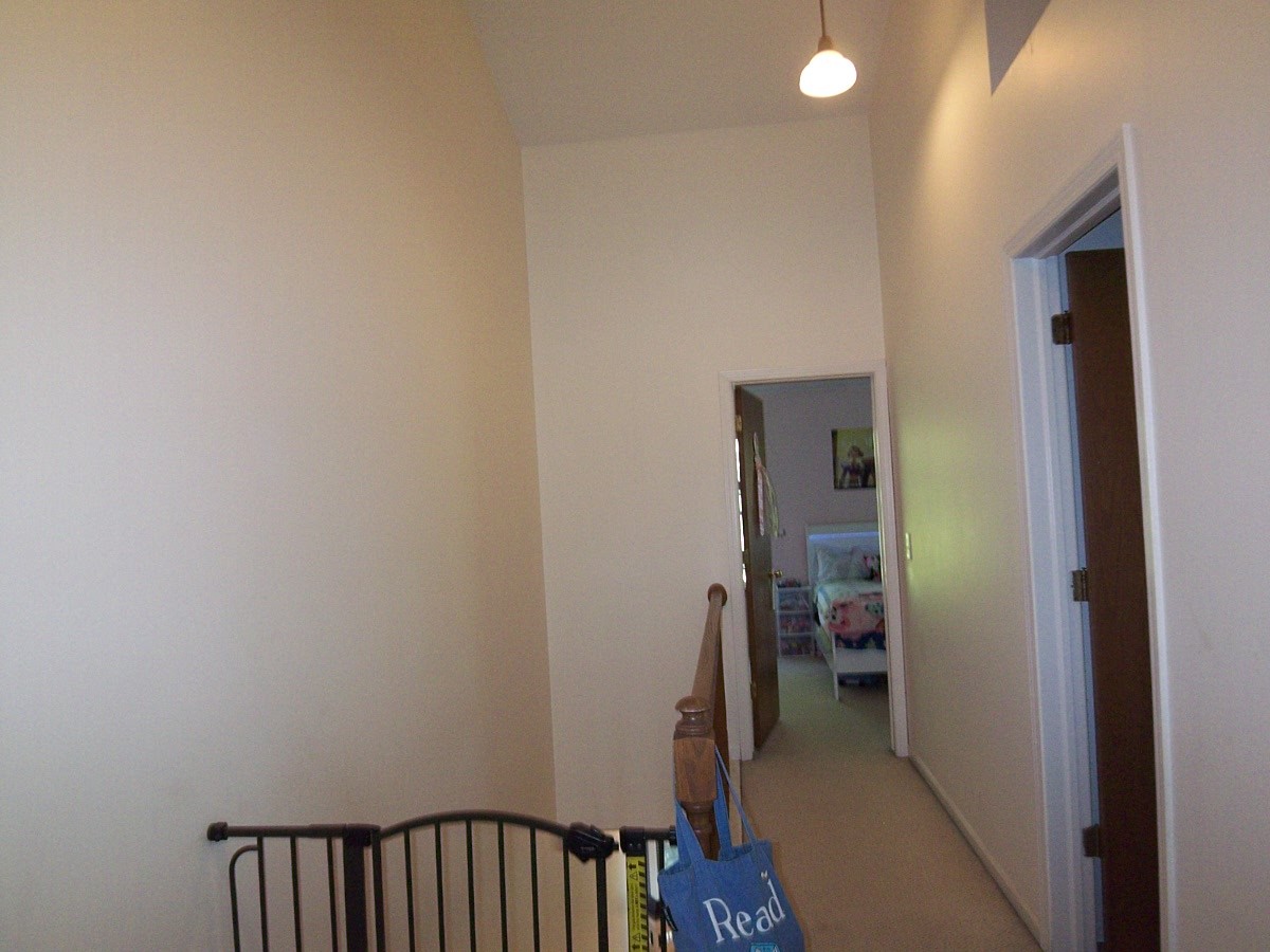 1069 Talbots Lane #105, Elk Grove Village, IL 60007