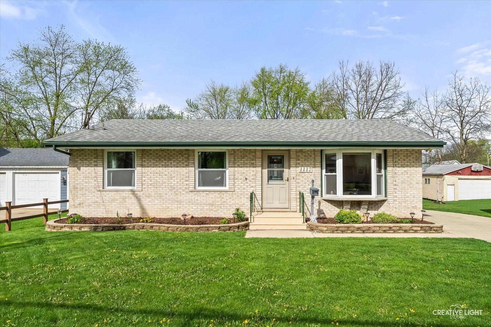 1117 Douglas Avenue, Aurora, IL 60505